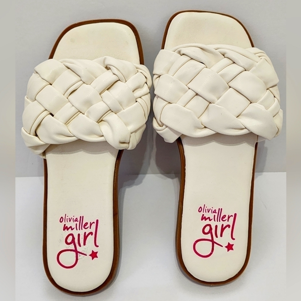 Olivia Miller white braided slide sandals for toddler girls, size 12.Cute slip-